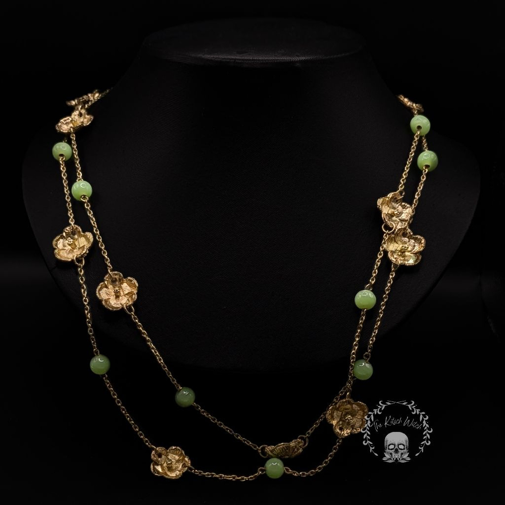 Stunning Vintage Gold Flower and Green Glass Longline Opera Necklace - Picture 2 of 5